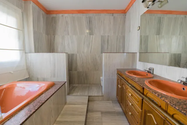 Amplio y céntrico ático con terraza y vistas al mar en Fuengirola — 11