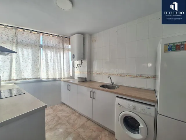 GRAN PISO CENTRICO EN NERJA - foto 4
