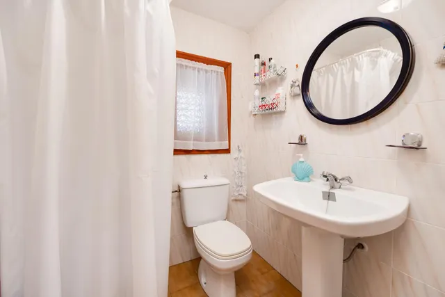 Bungalow de 3 dormitorios con piscina comunitaria en la playa de Los Locos — 17