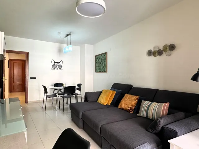 PISO CON DOS DORMITORIOS Y GRAN TERRAZA EN CASTELLÓN JUNTO A - foto 5
