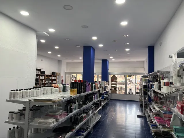 Local comercial 7 habitaciones 806m² en venta - La Princesa-Huelin — 7