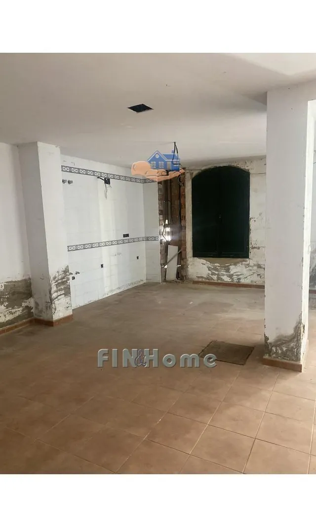 Casa adosada de 152 m2 con cochera, 3 plantas y azotea en Coria del Río — 15