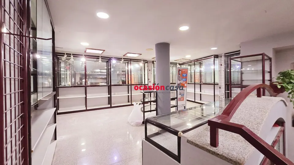LOCAL COMERCIAL EN VENTA Y ALQUILER