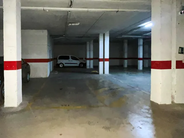 Piso en venta en Calle Pintor Soriano Quiros s/n — 17