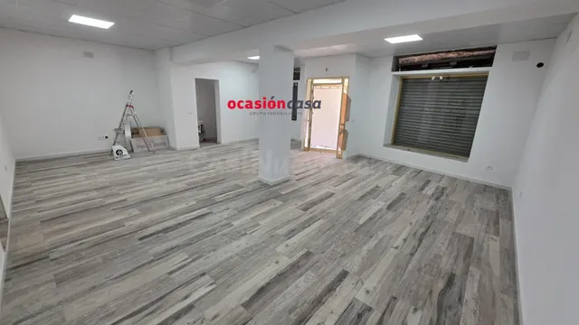 LOCAL COMERCIAL DE ALQUILER EN PLENA AVENIDA