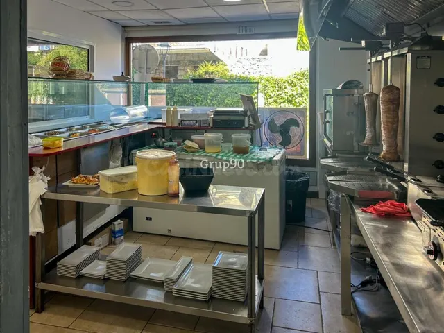 ? local comercial en venta en pleno centro de Viella — 13
