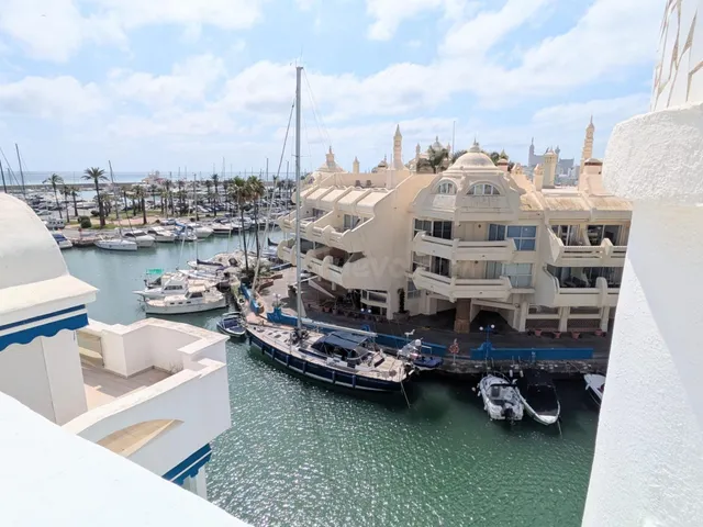Atico Dúplex en 1a linea de playa - Puerto Marina, Benalmáde - foto 2