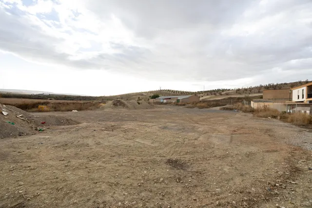 MAGNIFICO TERRENO URBANO EN LA MALAHA MUY CERCA DEL POLIGONO INDUSTRIAL DE ESCUZAR — 8