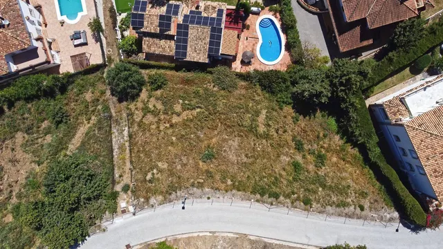 Terreno en Mijas con vistas al mar y construcción exclusiva — 21