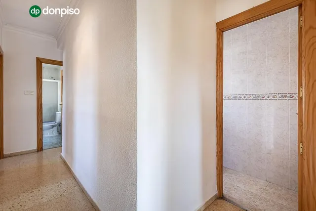 Magnífico piso ideal para invertir o para vivir sin vecinos y con vistas despejadas. — 11