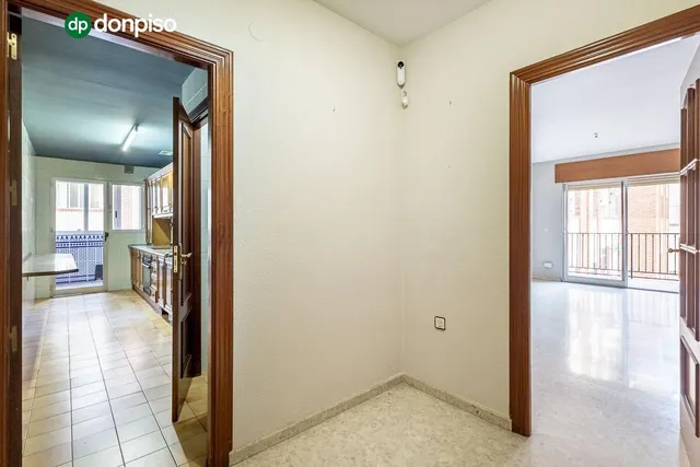 Espacio, luz y comodidad en una vivienda con grandes posibilidades en zona Alcampo — 22
