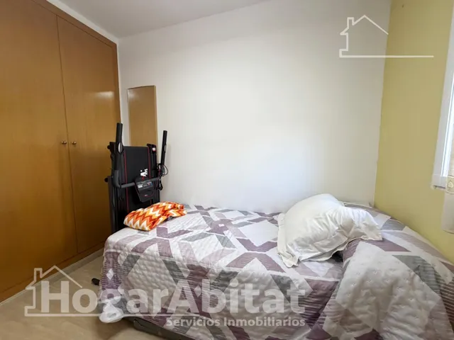 ¡CERCA DE LA PLAYA! PRECIOSA PLANTA BAJA CON TERRAZA, GARAJE Y PISCINA — 28