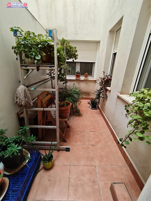 Piso Amplio y Luminoso en Rondilla C.V. de dos dormitorios, dos baños, PG y trastero — 8