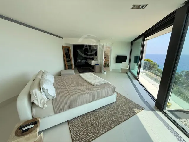 Chalet Independiente en Santa Cristina D'Aro — 28