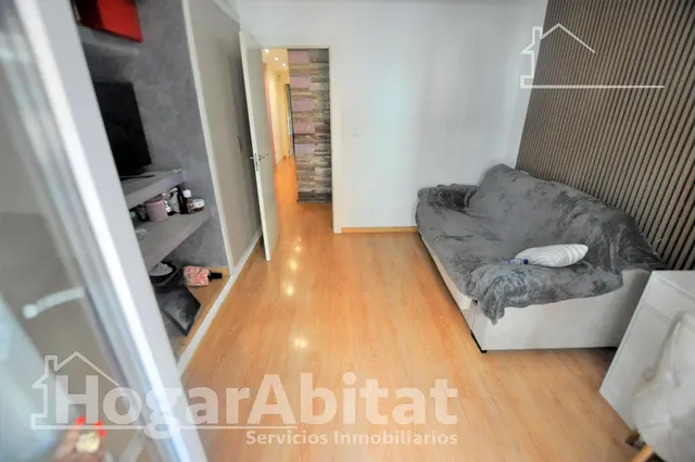 REFORMADO Y ACOGEDOR CON DOS BALCONES CERCA DE AV. DEL TÚRIA — 22