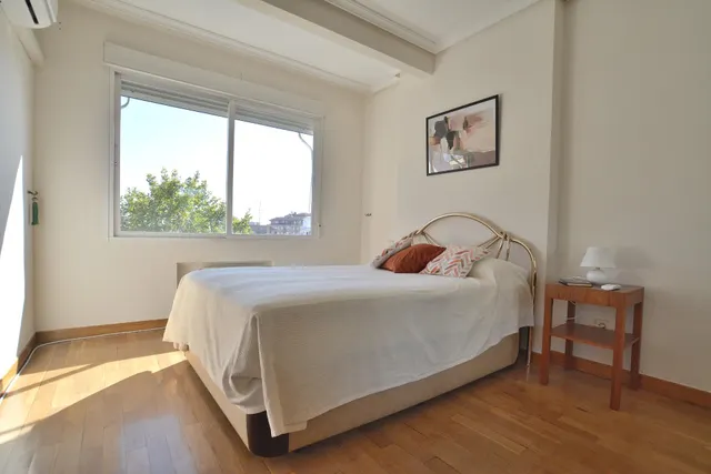 Luminosidad, tranquilidad y vistas despejadas en el barrio de Salamanca — 10
