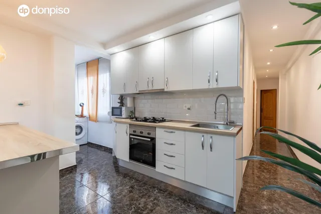 Ático reformado con ascensor, terraza y chimenea, listo para entrar a vivir — 7