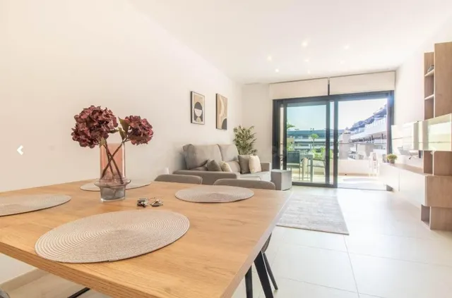 ¡Tu Refugio Soñado! Apartamento de 2 Dormitorios y 2 Baños e - foto 4