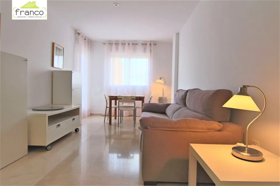 Apartamento en alquiler en Juan Carlos I