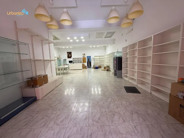 Local comercial en el centro de Badajoz — 12