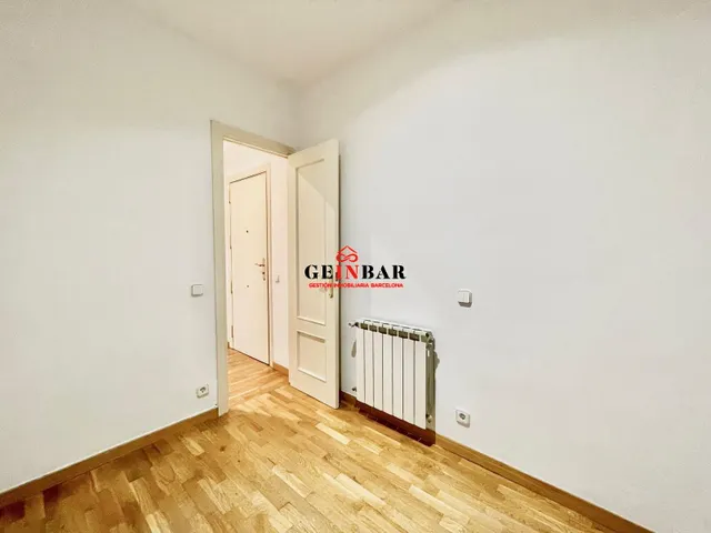 ENCANTADORA VIVIENDA JUNTO A PLAZA KENNEDY — 28