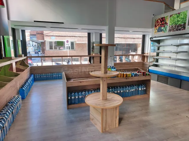 LOCAL COMERCIAL MUY CENTRICO TOTALMENTE ACONDICIONADO - foto 3