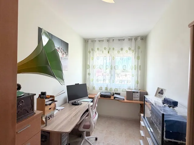 FANTÁSTICA CASA CON JARDÍN Y PISCINA!!! — 20