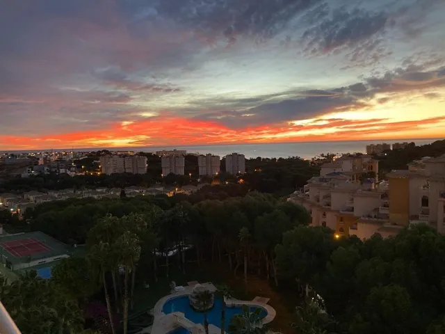 APARTAMENTO DE 2 DORMITORIOS CON VISTAS MARAVILLOSOS DEL MAR Y PISCINA! — 24