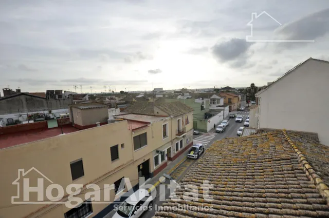 ¡En pleno centro! Bonito, impecable y luminoso con balcón y trastero, todo amueblado — 13