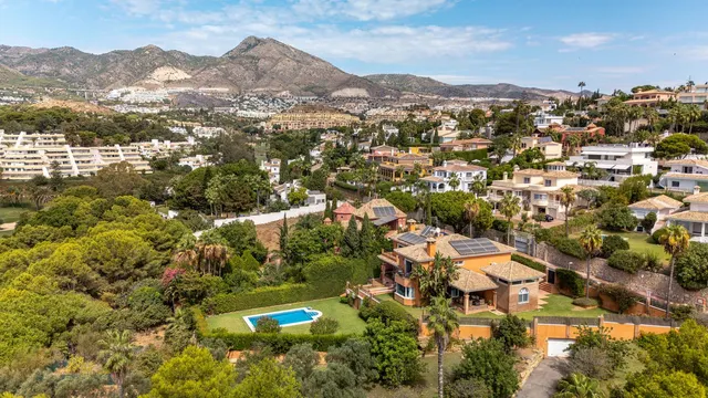 Chalet 6 habitaciones 658m² en venta - Centro — 35