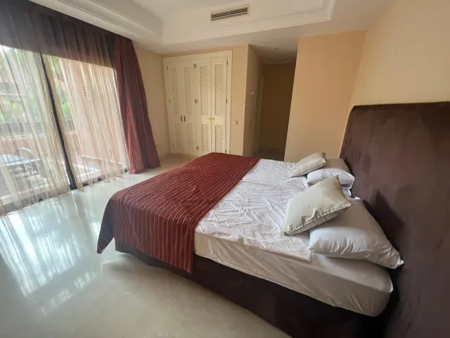 Lujoso apartamento Duplex en una exclusiva  urbanizacion en Puerto Banus Azambra hill club — 12