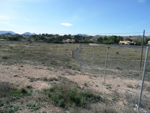 OPORTUNIDAD SOLAR URBANO IDONEO PARA construcción DE CHALETS MUY PROXIMO A ALICANTE — 6