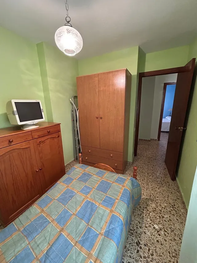 4 DORMITORIOS + 2 BAÑOS EN EL CORAZÓN DE EL EJIDO — 22