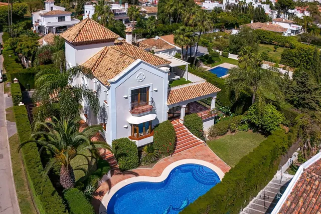 Chalet 5 habitaciones 498m² en venta - Costa Del Sol — 3