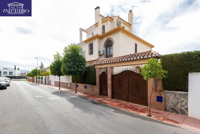 VIVIENDA PAREADA EN MONTELUZ — 5