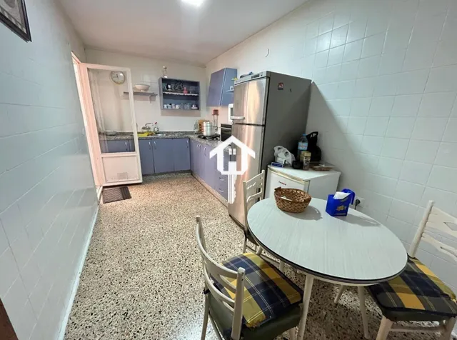 Piso 4 habitaciones 90m² en venta - Carolinas bajas — 33