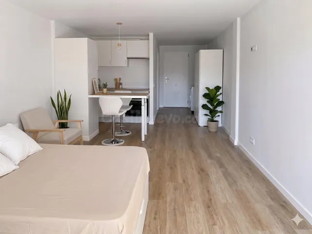 Estudio reformado con terraza privada en azotea en Paguera,  - foto 4