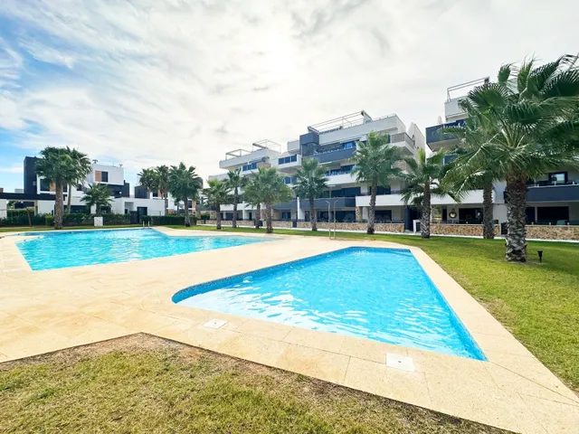APARTAMENTO DE 2 DORMITORIOS Y 2 BAÑOS EN ZONA LOS ALTOS (OR - foto 2