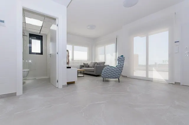 Key Ready Planta Baja Bungalow a estrenar zona colegios y go - foto 5