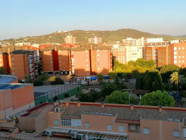 Piso de 4 Dormitorio y 2 Baños - Garaje coche y moto Opcional — 10