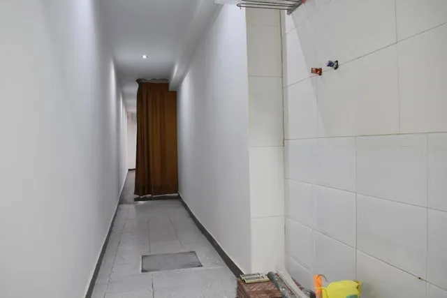 En alquiler local de 54 m2, interior, antes oficina, junto a C/ Alfonso. — 6