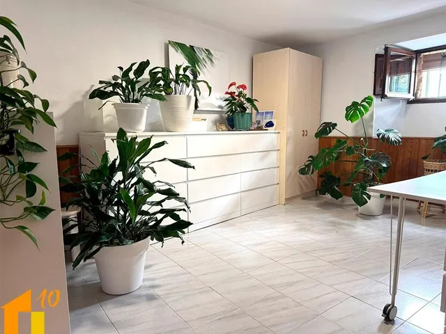 CASA DE PIEDRA REFORMADA DE 330 M2 PARA ENTRAR A VIVIR - foto 4