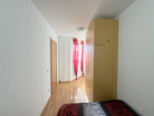 Amplio piso con 3 dormitorios, terraza y excelentes vistas en Las Navas del Marqués — 25