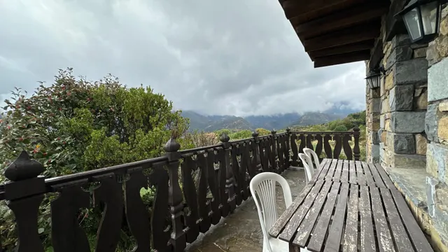 COMPLEJO TURÍSTICO — 13