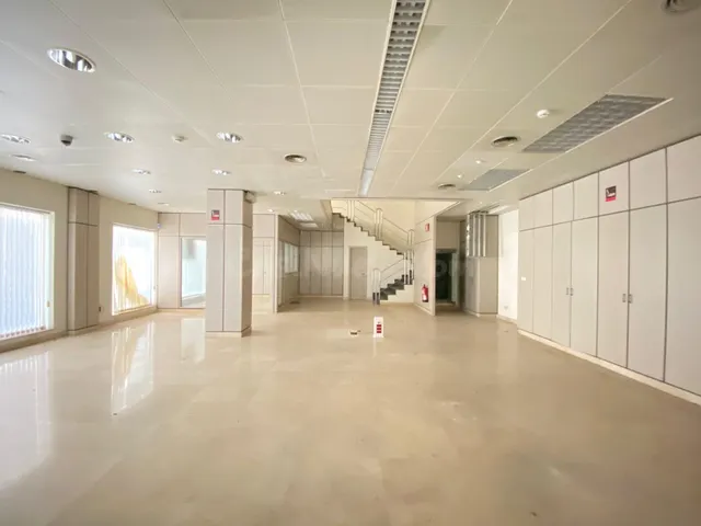 Local comercial en venta en Alicante – 256 m2