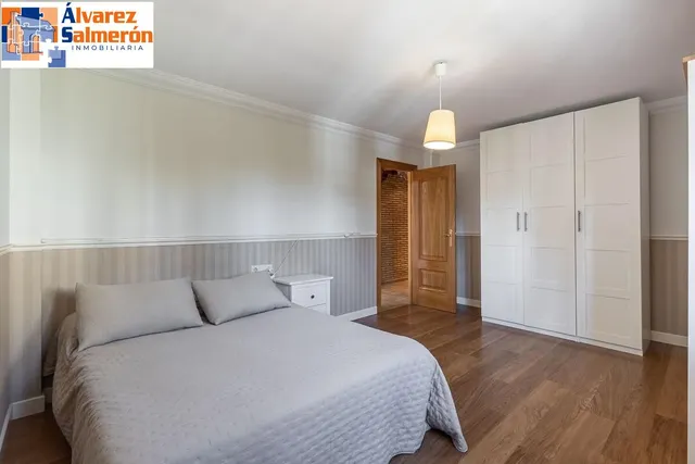 INCREÍBLE CHALET INDEPENDIENTE EN ZONA PRIVILEGIADA — 16