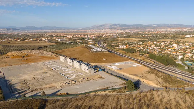 Amplio Terreno Rural en Avda Suspiro del Moro, Otura — 23