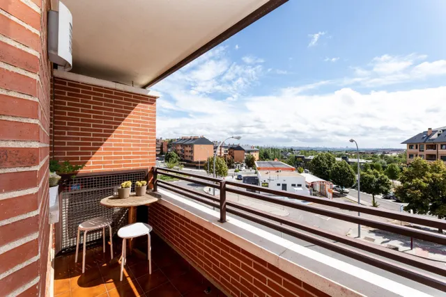 Ático dúplex con terrazas y vistas a Madrid en Pozuelo de Alarcón — 7