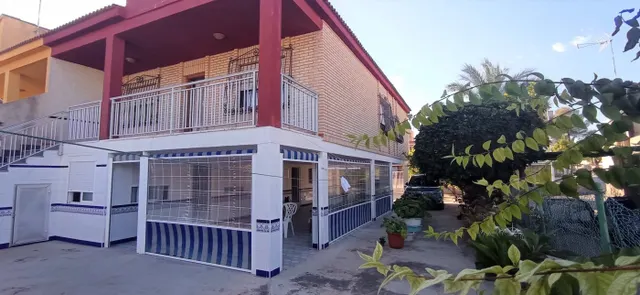 Se Vende Precioso Chalet en Los Narejos con buena ubicación — 2