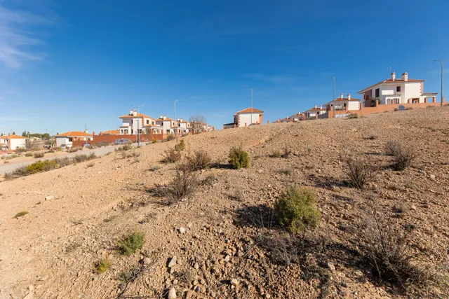 Venta de parcela urbana en Otura (Zona Santa Clara Golf) — 4